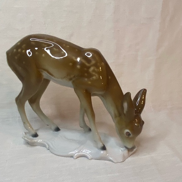 Vintage Metzler & Ortloff Porcelain Fawn Deer Grazing 5”x6” FR Lippert Germany - Picture 1 of 7